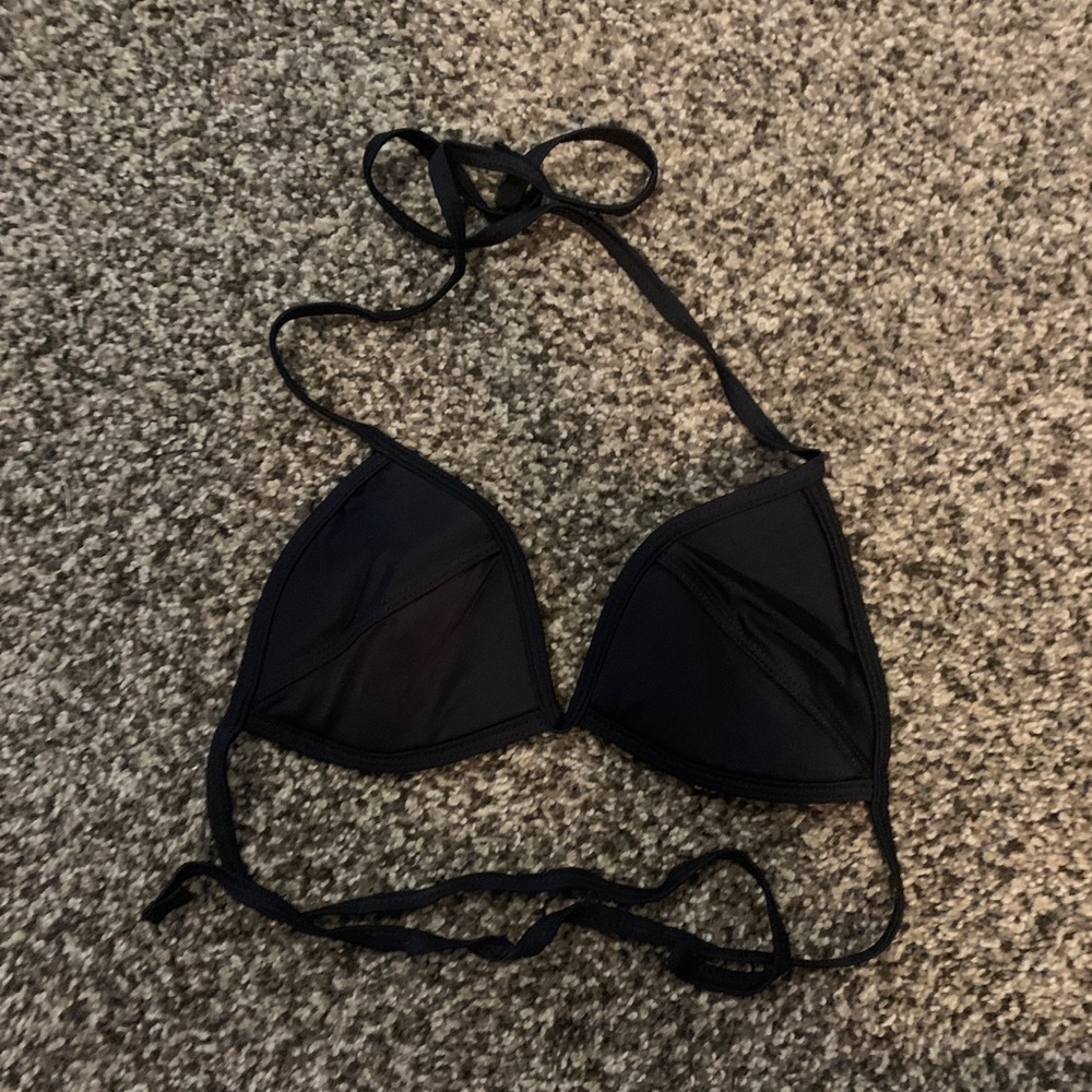 XS BLACK BIKINI TOP great condition
